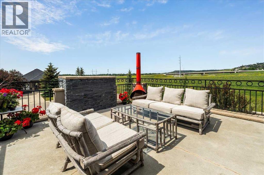 Photo 41 of 374 Discovery Ridge Way Sw, Calgary AB
