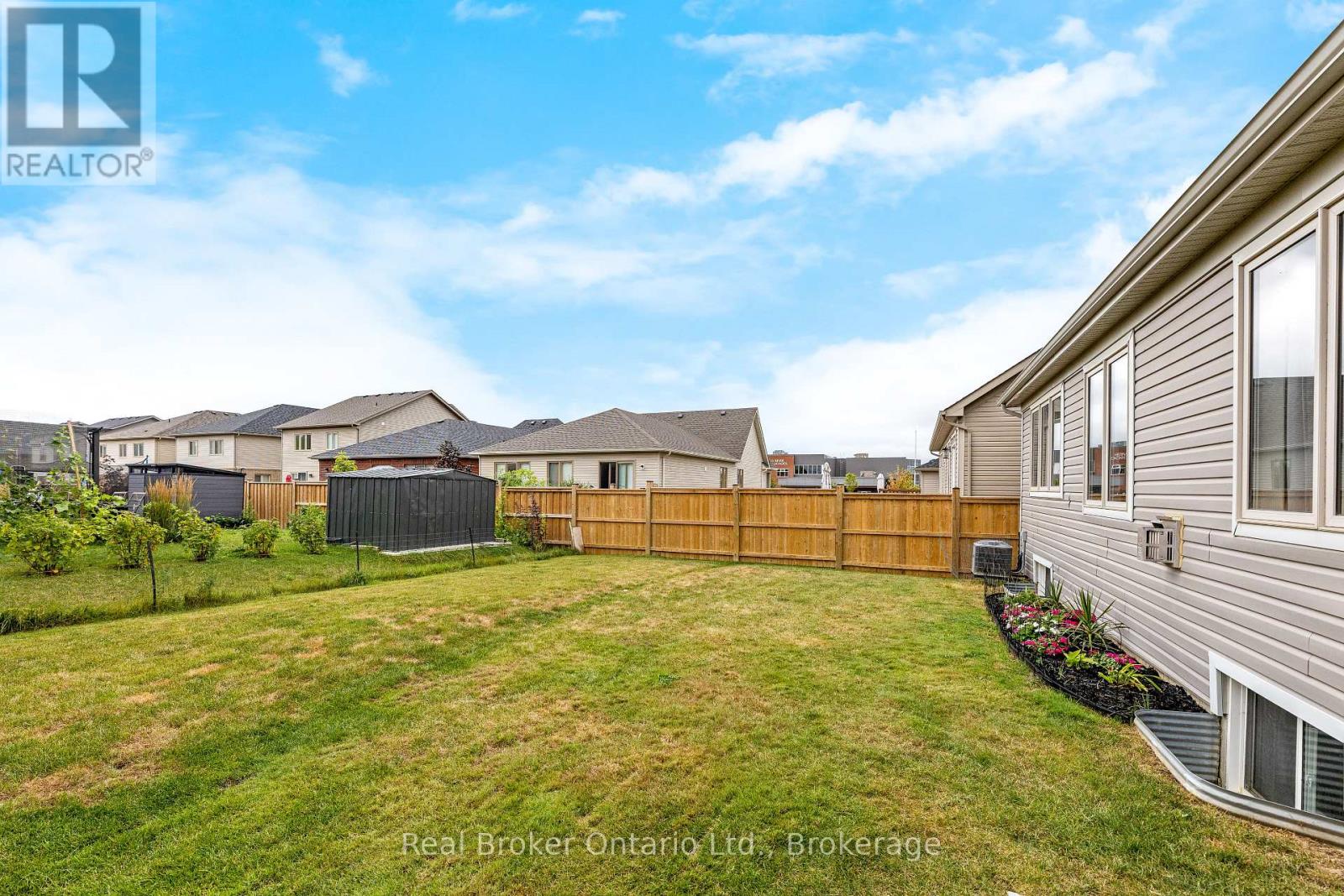 Photo 45 of 61 Kirvan Street, Centre Wellington ON