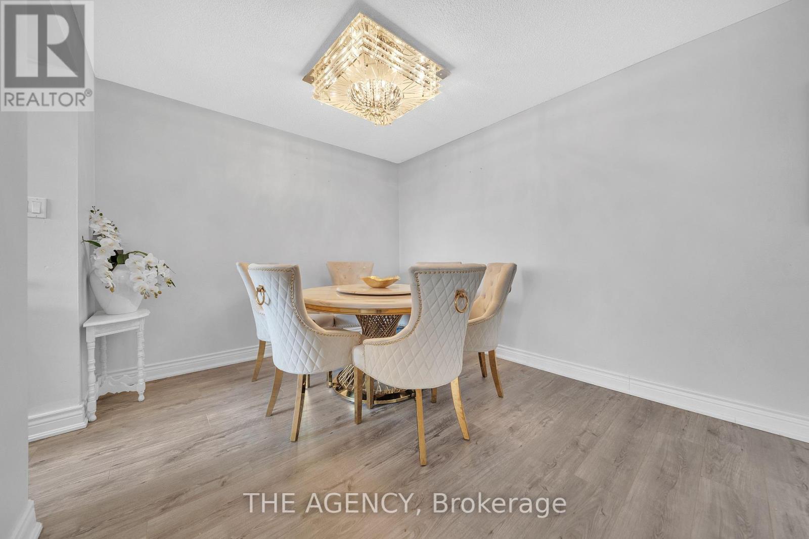 Photo 10 of 505 30 Malta Avenue, Brampton ON
