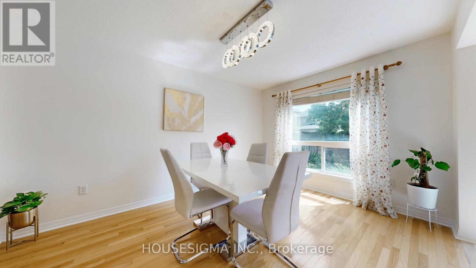 Photo 14 of 1630 Samuelson Circle, Mississauga ON