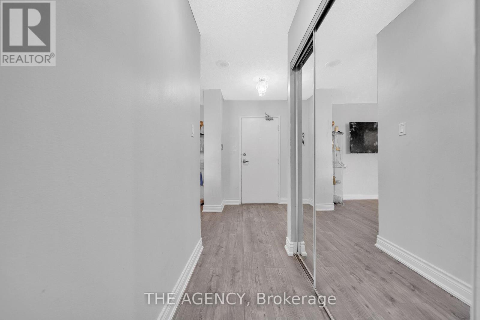 Photo 26 of 505 30 Malta Avenue, Brampton ON
