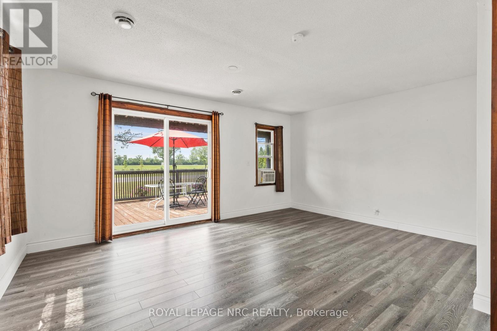 Photo 42 of 40 Kingsway, Welland ON
