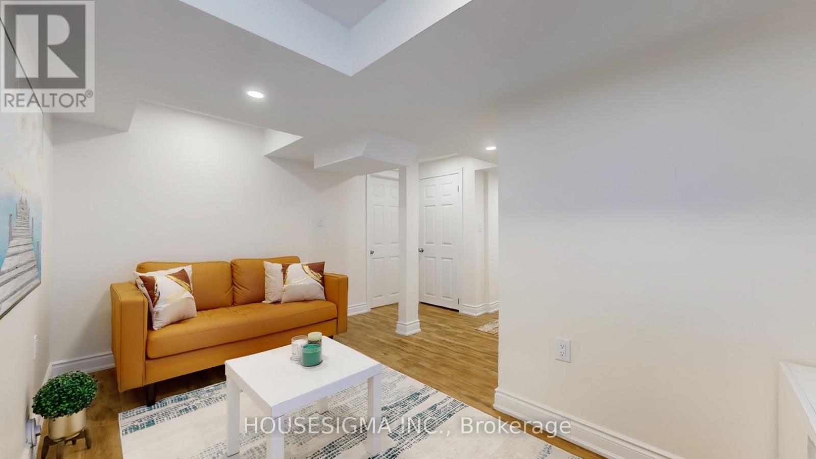 Photo 12 of 1630 Samuelson Circle, Mississauga ON