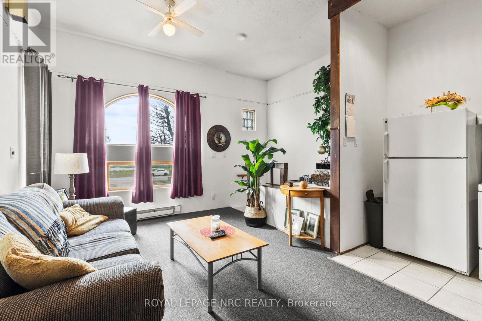 Photo 20 of 40 Kingsway, Welland ON