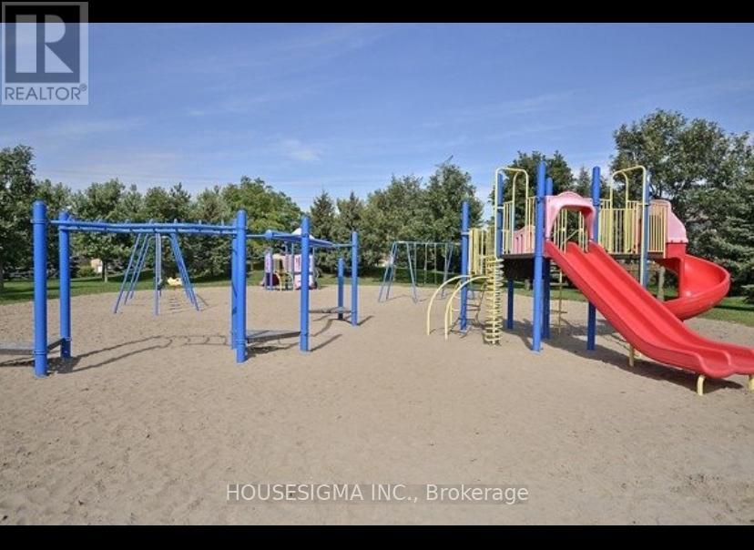 Photo 4 of 1630 Samuelson Circle, Mississauga ON