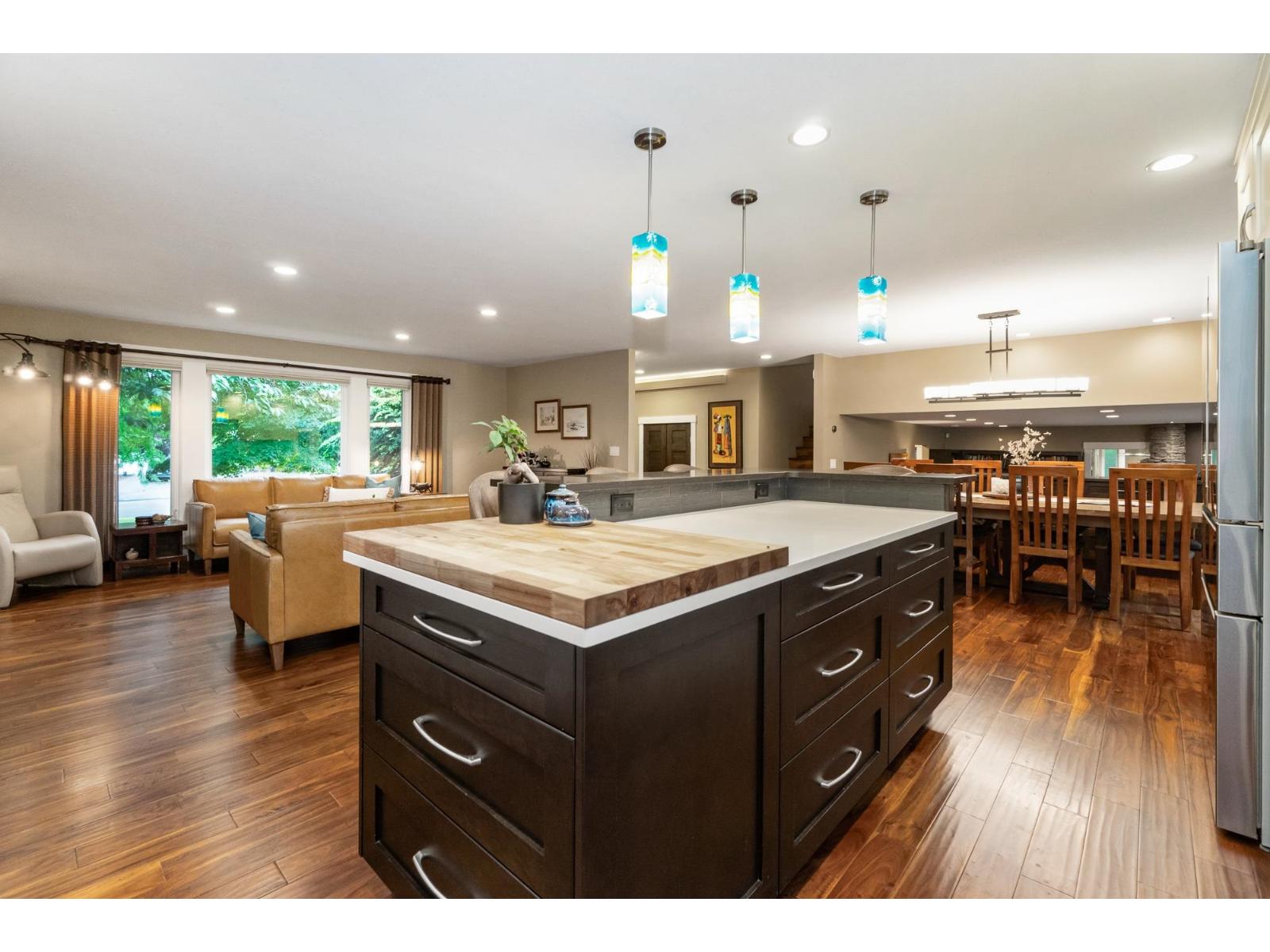 Photo 23 of 46046 Lake Drive Sardis East Vedder, Chilliwack BC