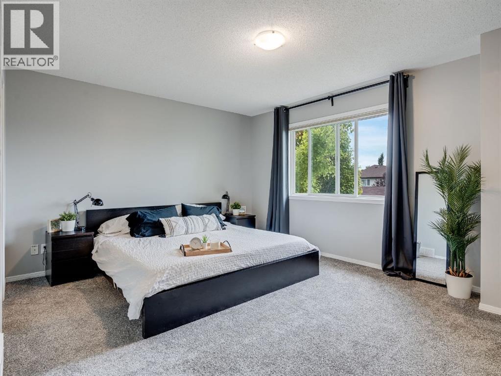 Single Family House for Sale in  Elgin Avenue SE McKenzie Towne Calgary 