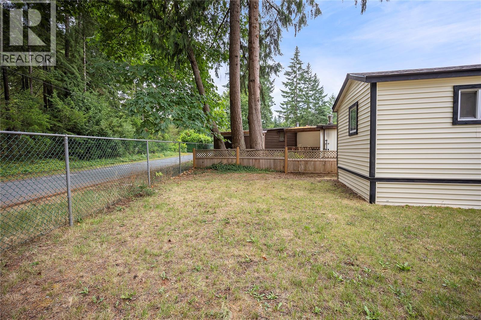 Photo 27 of 15 3449 Hallberg Rd, Nanaimo BC