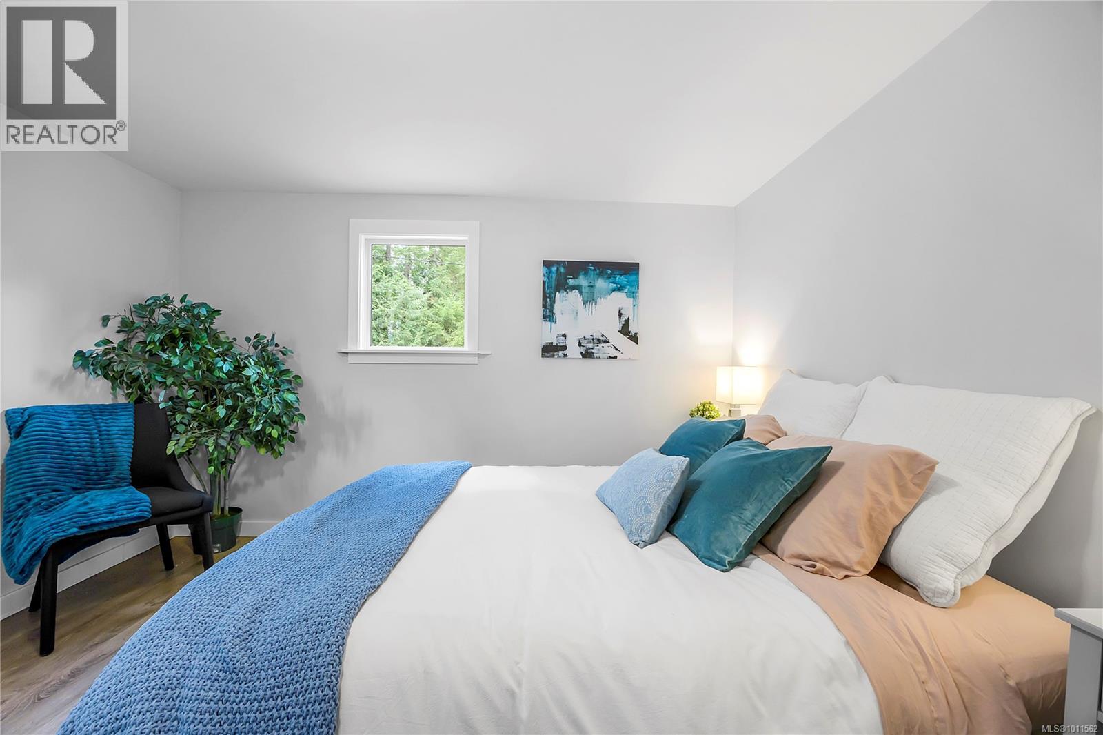 Photo 4 of 15 3449 Hallberg Rd, Nanaimo BC