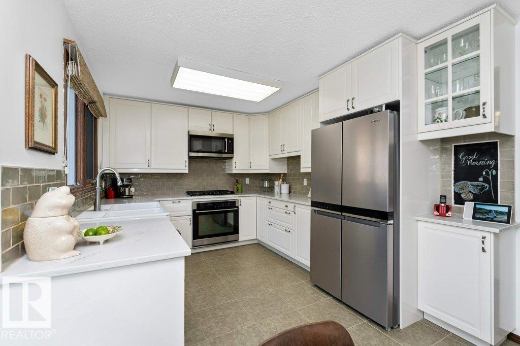 Photo 20 of 9308 176 A St Nw, Edmonton AB
