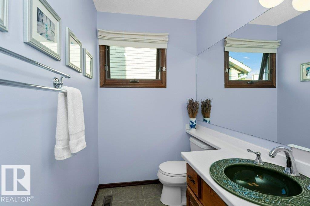 Photo 27 of 9308 176 A St Nw, Edmonton AB