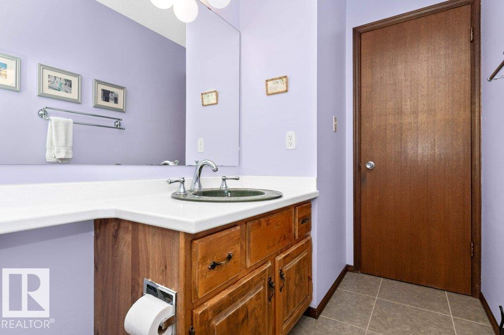 Photo 28 of 9308 176 A St Nw, Edmonton AB