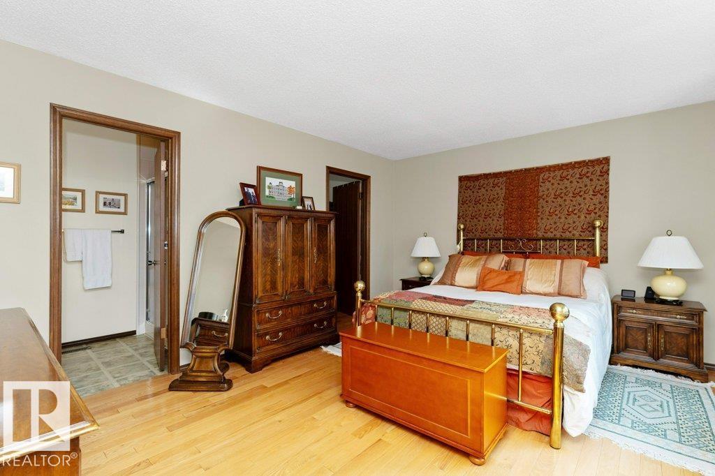 Photo 33 of 9308 176 A St Nw, Edmonton AB