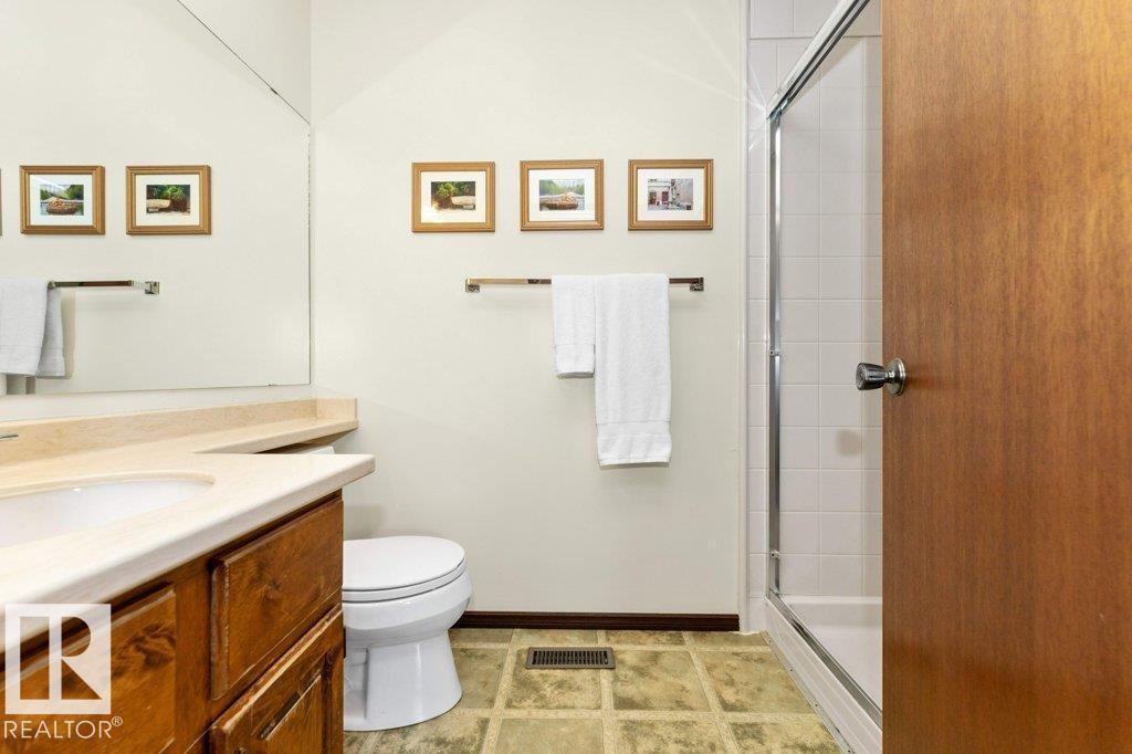Photo 36 of 9308 176 A St Nw, Edmonton AB