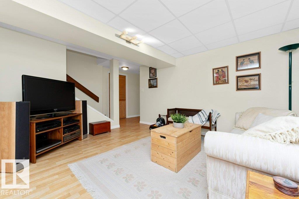 Photo 42 of 9308 176 A St Nw, Edmonton AB