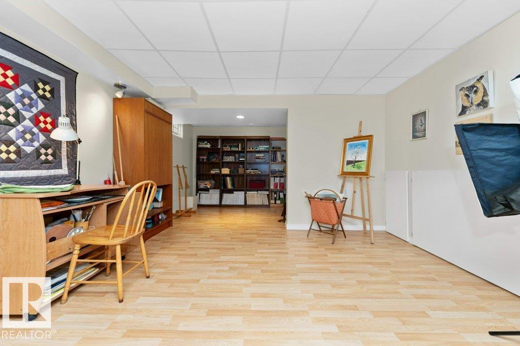 Photo 47 of 9308 176 A St Nw, Edmonton AB
