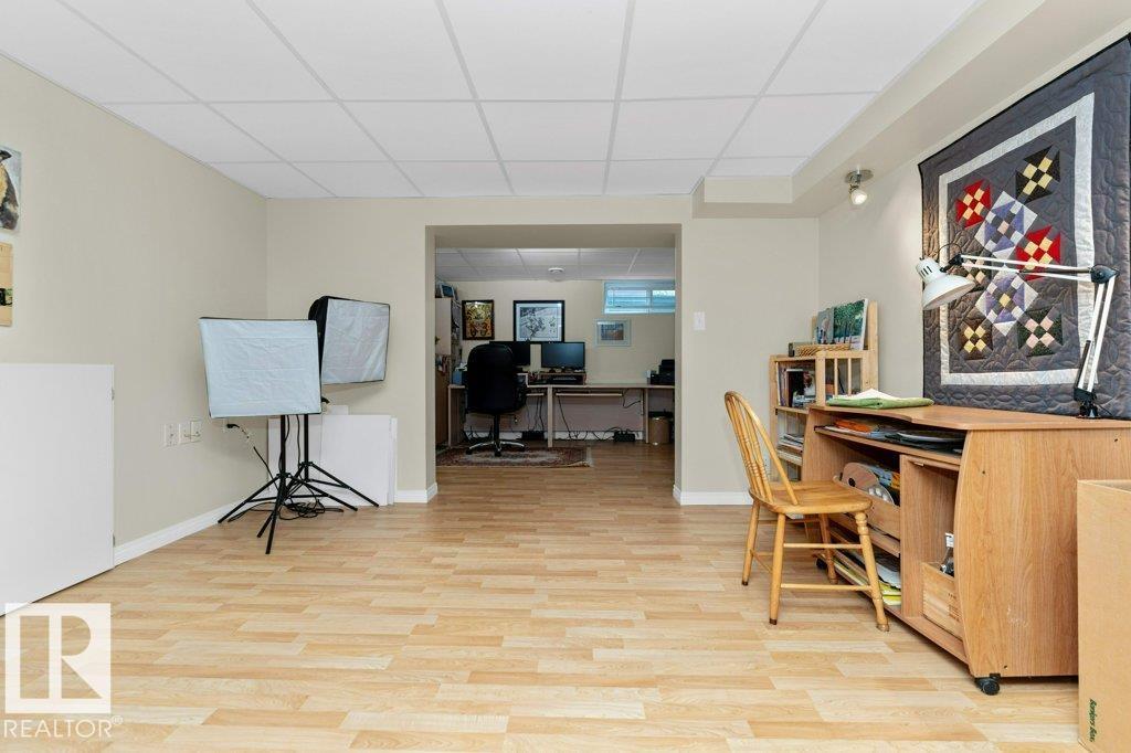Photo 48 of 9308 176 A St Nw, Edmonton AB