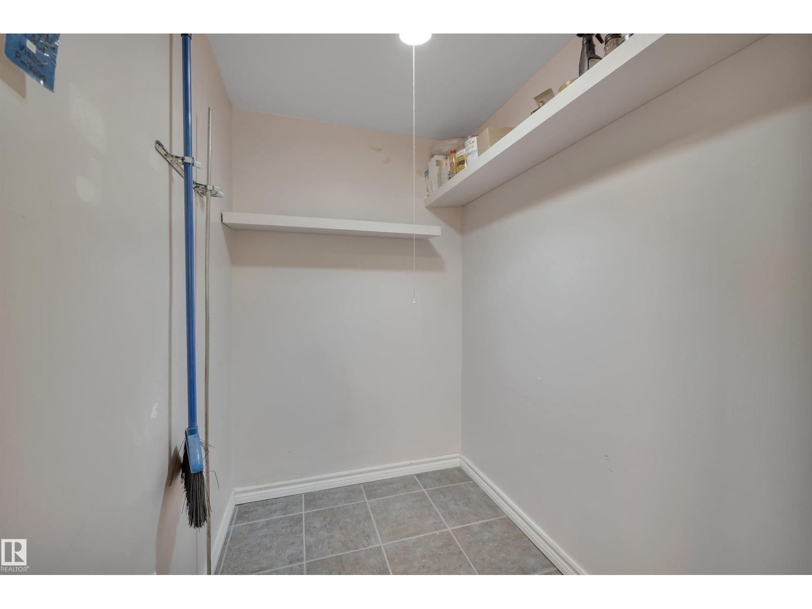 Photo 17 of 105 11011 86 Av Nw, Edmonton AB