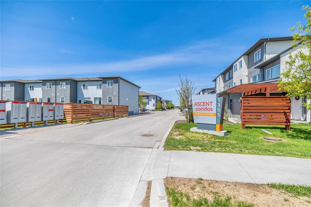 Photo 5 of 705 1355 Lee Boulevard, Winnipeg MB