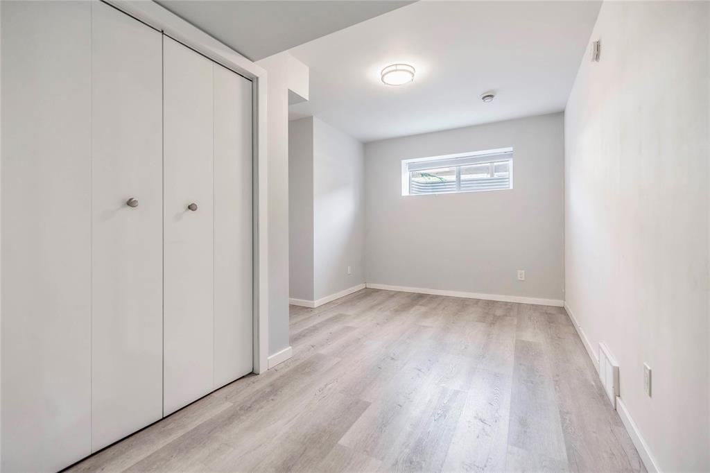 Photo 4 of 705 1355 Lee Boulevard, Winnipeg MB