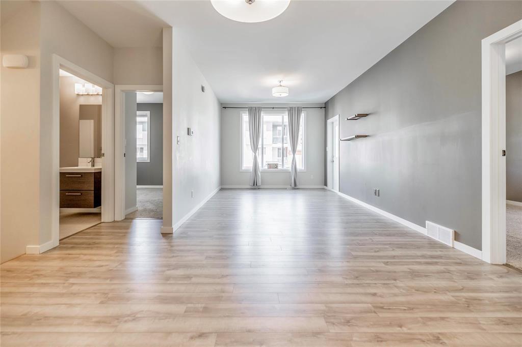 Photo 7 of 705 1355 Lee Boulevard, Winnipeg MB