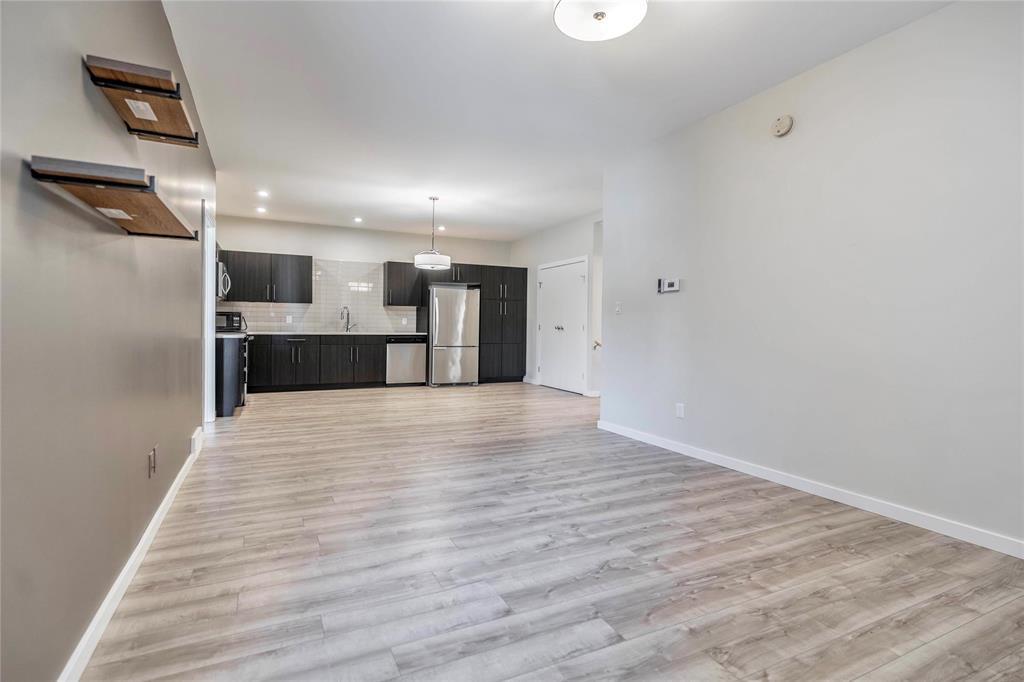 Photo 20 of 705 1355 Lee Boulevard, Winnipeg MB