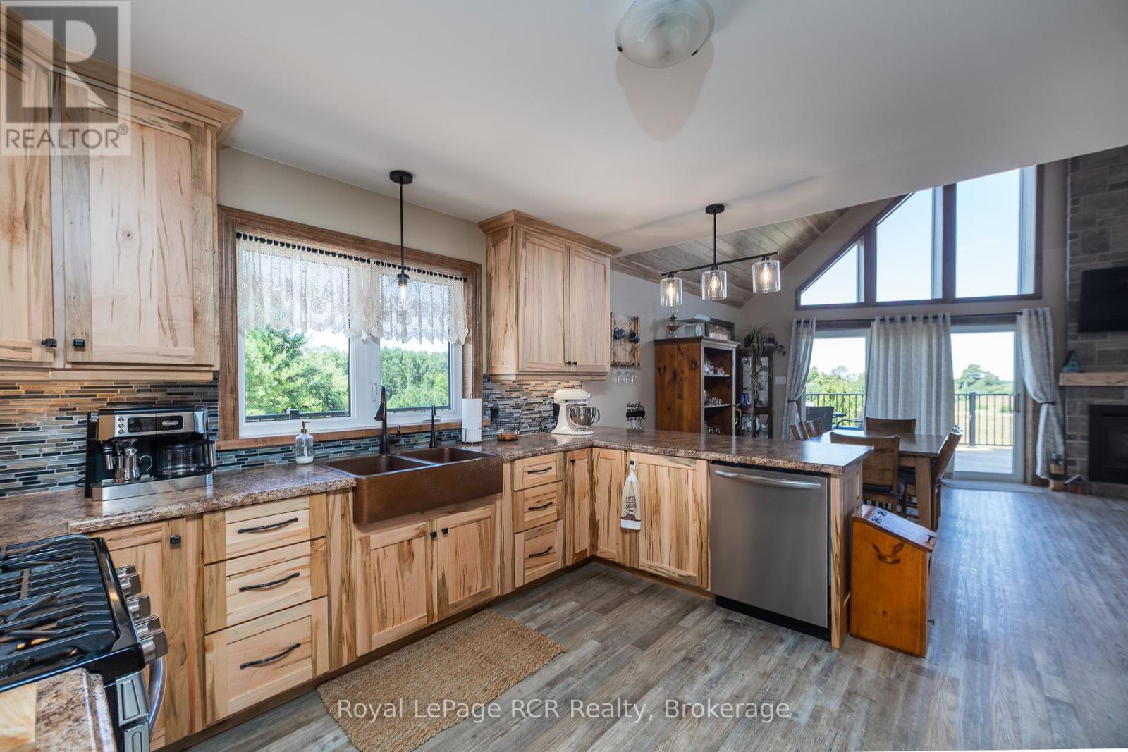 Photo 9 of 742654 Sideroad 4 B, Chatsworth ON