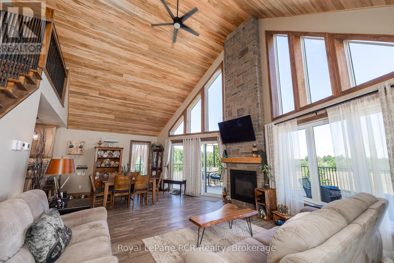 Photo 28 of 742654 Sideroad 4 B, Chatsworth ON