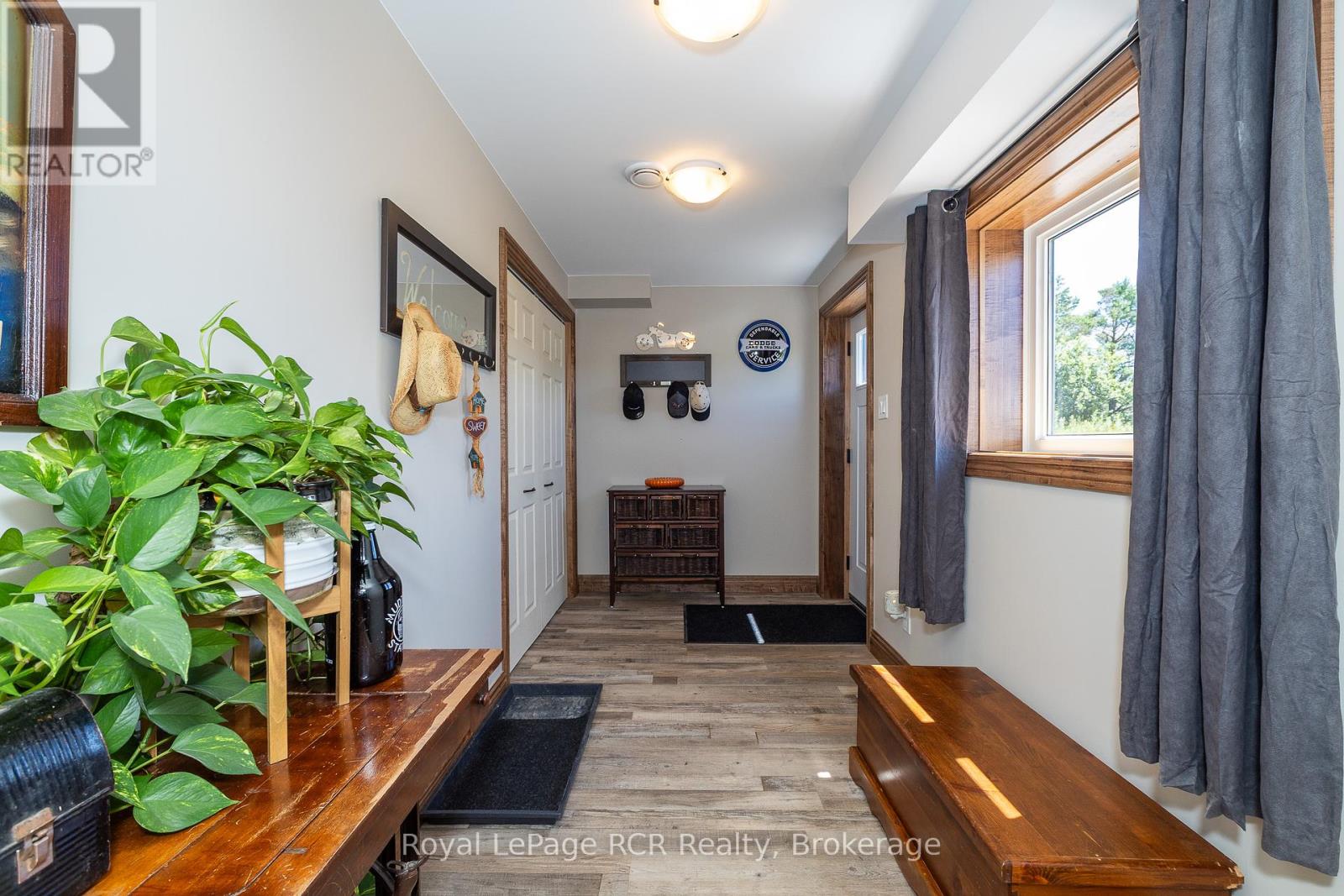 Photo 18 of 742654 Sideroad 4 B, Chatsworth ON