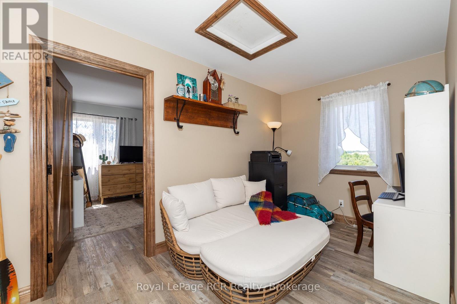 Photo 19 of 742654 Sideroad 4 B, Chatsworth ON