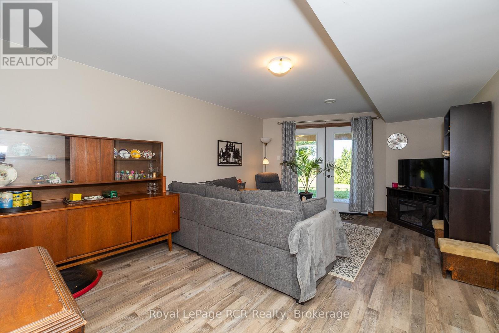 Photo 38 of 742654 Sideroad 4 B, Chatsworth ON