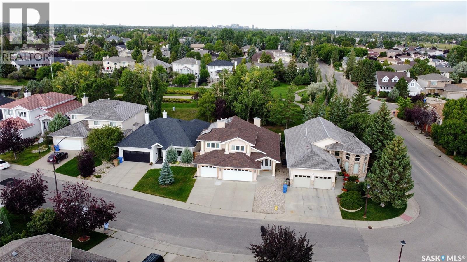 Photo 2 of 5006 Wascana Vista Court, Regina SK