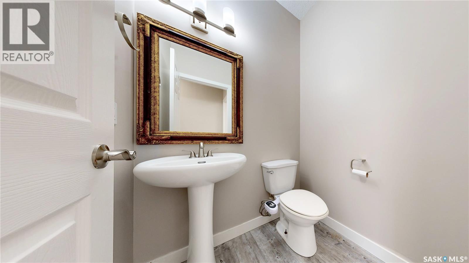 Photo 21 of 5006 Wascana Vista Court, Regina SK