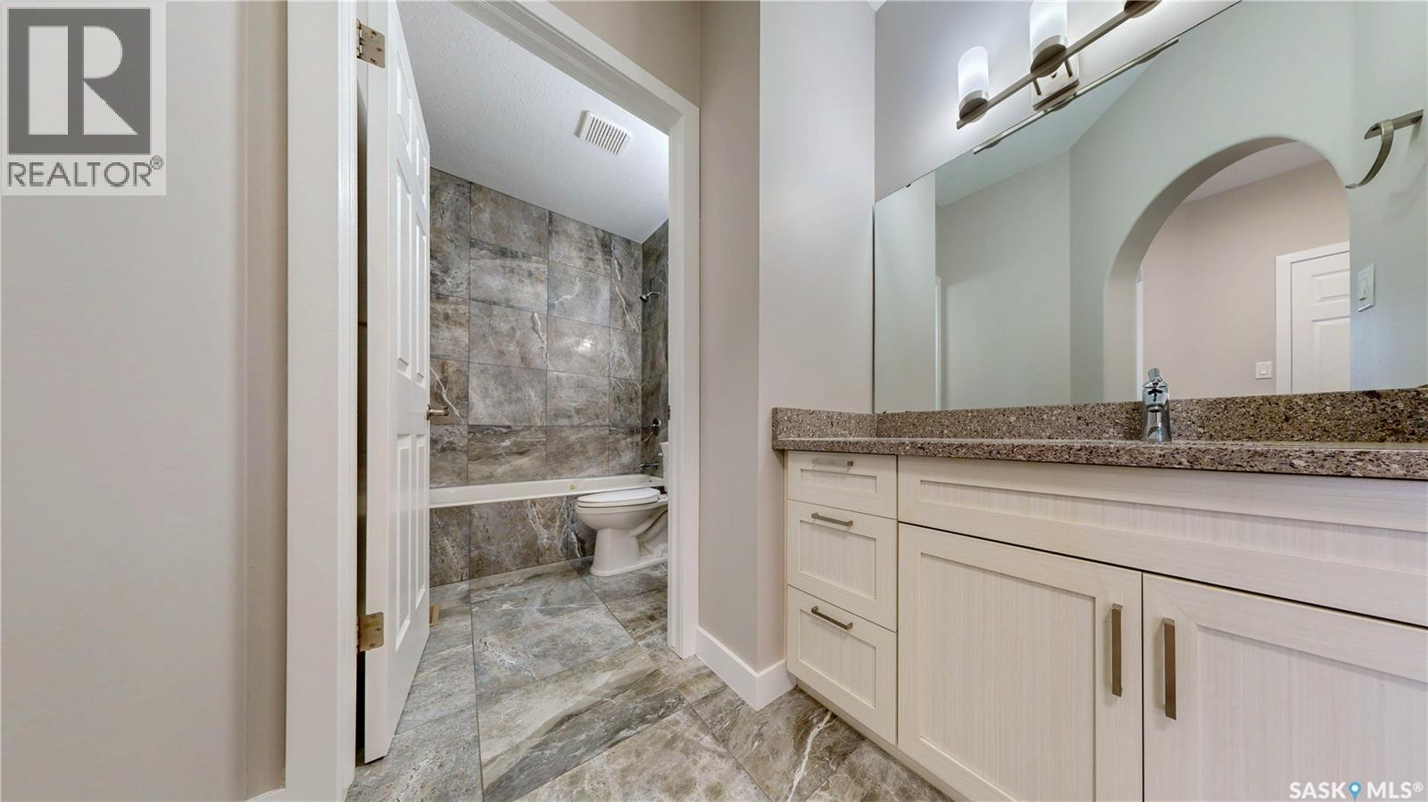 Photo 36 of 5006 Wascana Vista Court, Regina SK