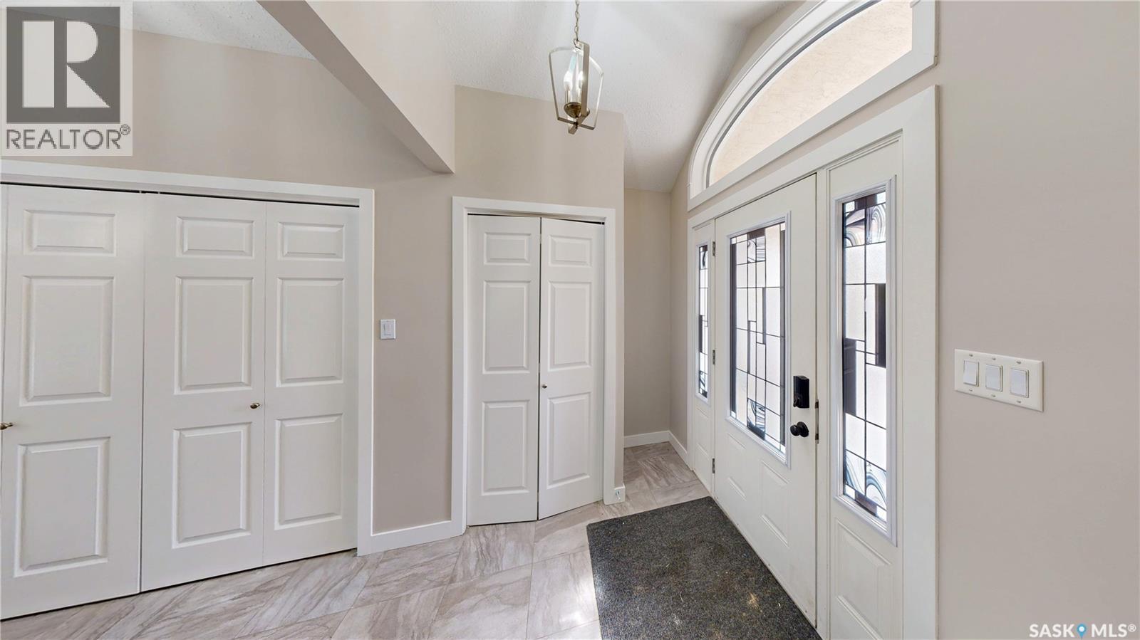 Photo 4 of 5006 Wascana Vista Court, Regina SK