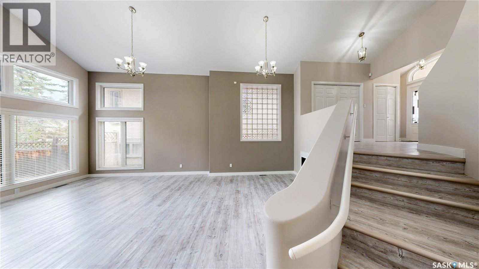 Photo 5 of 5006 Wascana Vista Court, Regina SK