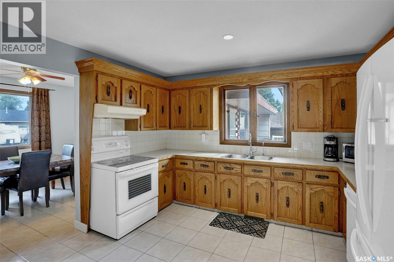 Photo 10 of 87 Williston Drive, Regina SK