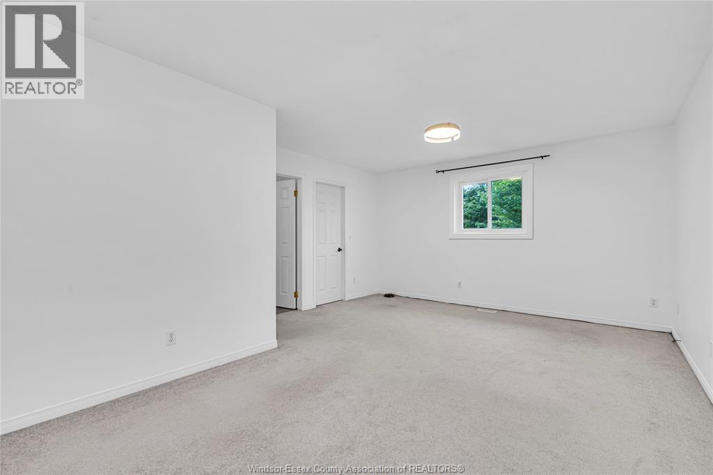 Photo 20 of 1152 Lakeview, Windsor ON