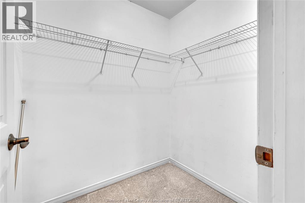 Photo 21 of 1152 Lakeview, Windsor ON