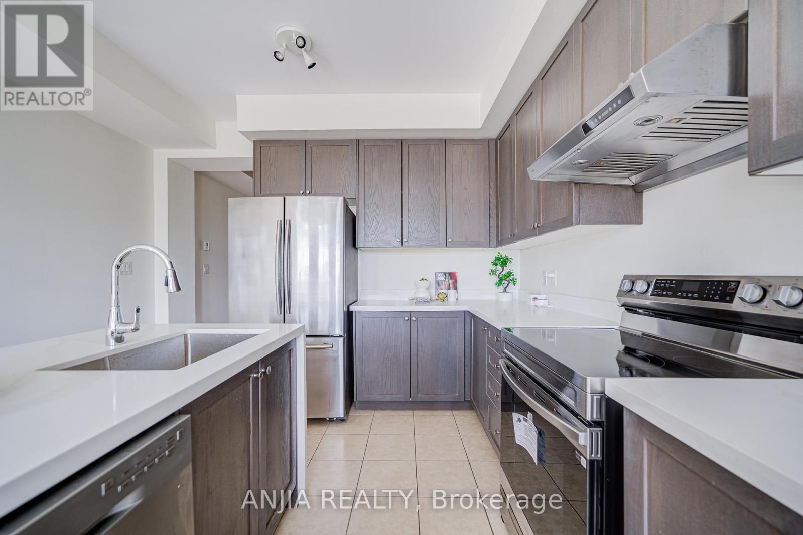 Photo 19 of 9349 Kennedy Road, Markham ON