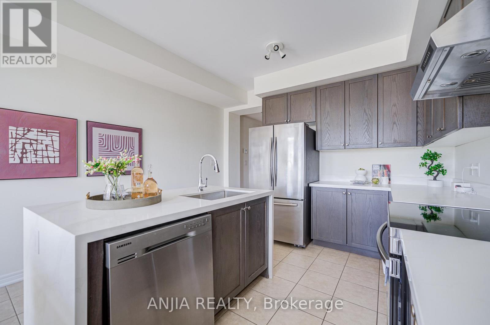 Photo 20 of 9349 Kennedy Road, Markham ON