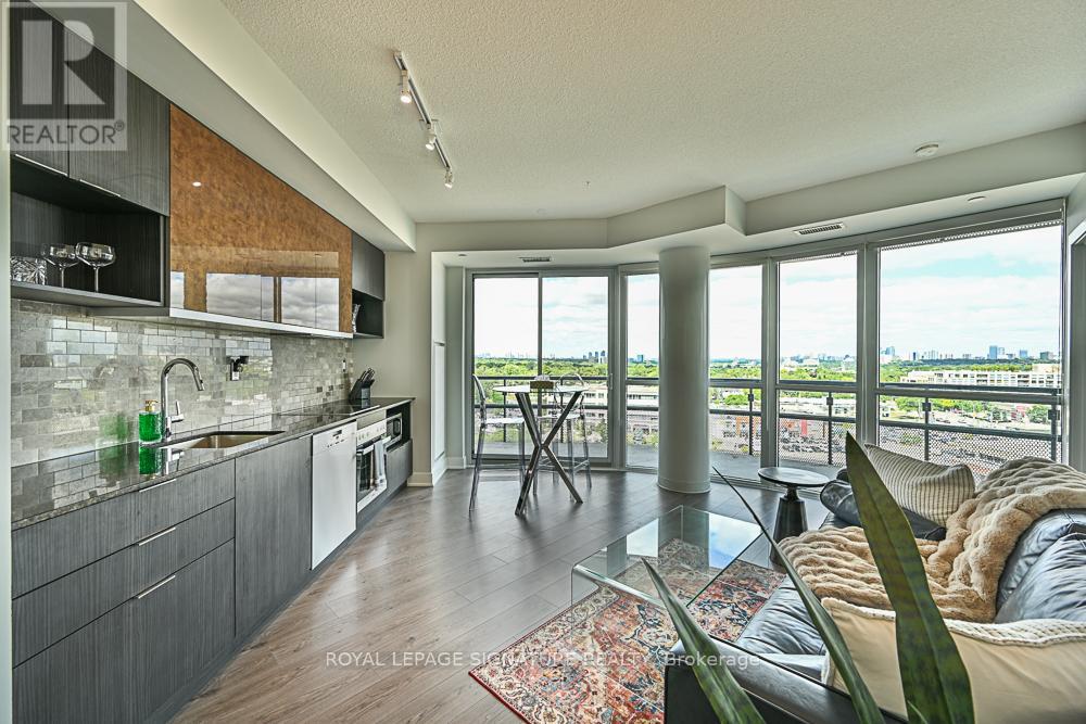 Photo 28 of 825 99 The Donway W, Toronto ON