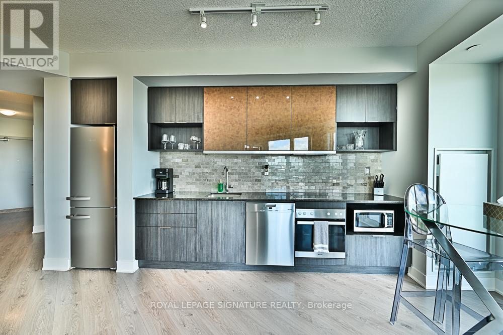 Photo 39 of 825 99 The Donway W, Toronto ON