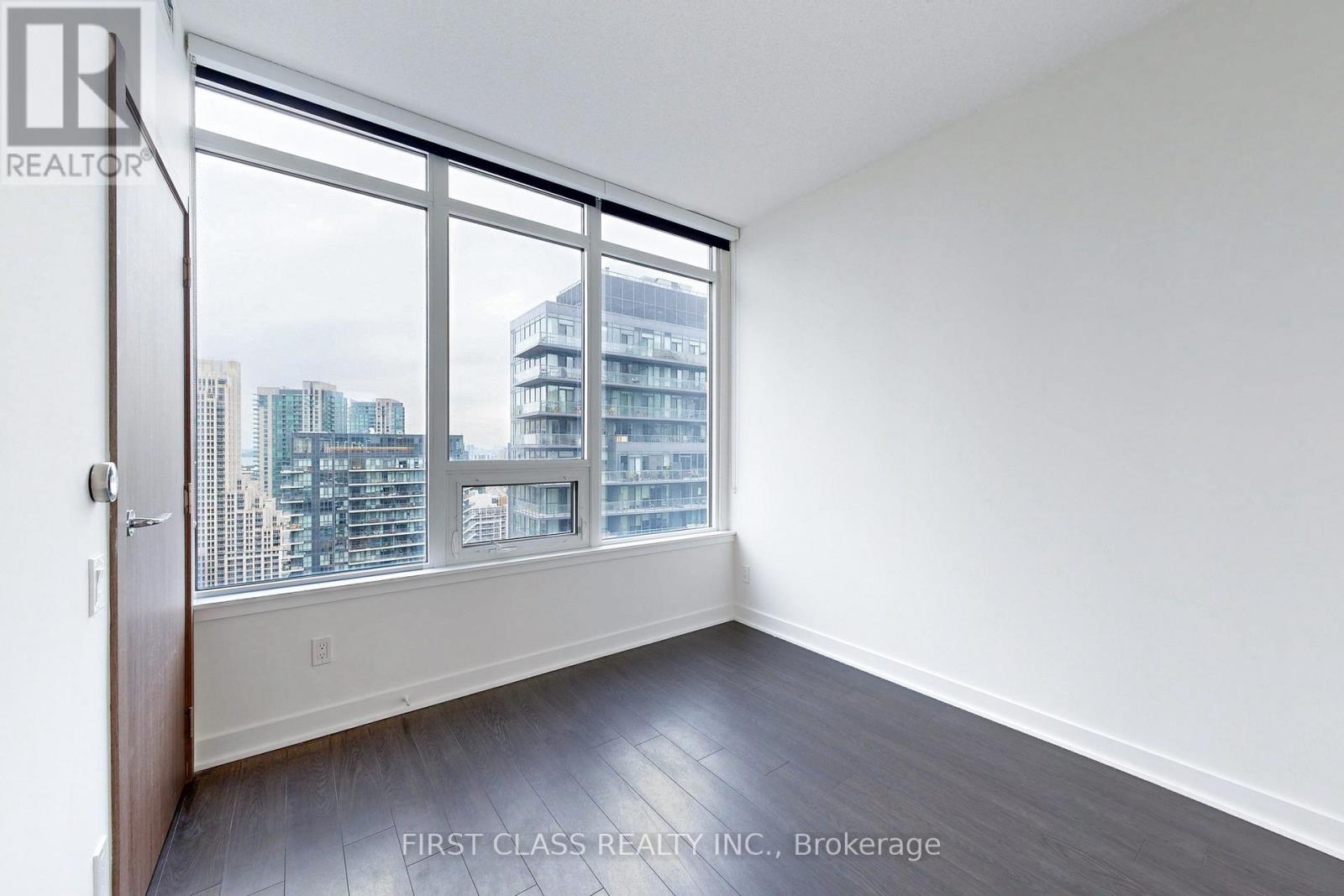 Photo 13 of 3012 19 Bathurst Street, Toronto ON