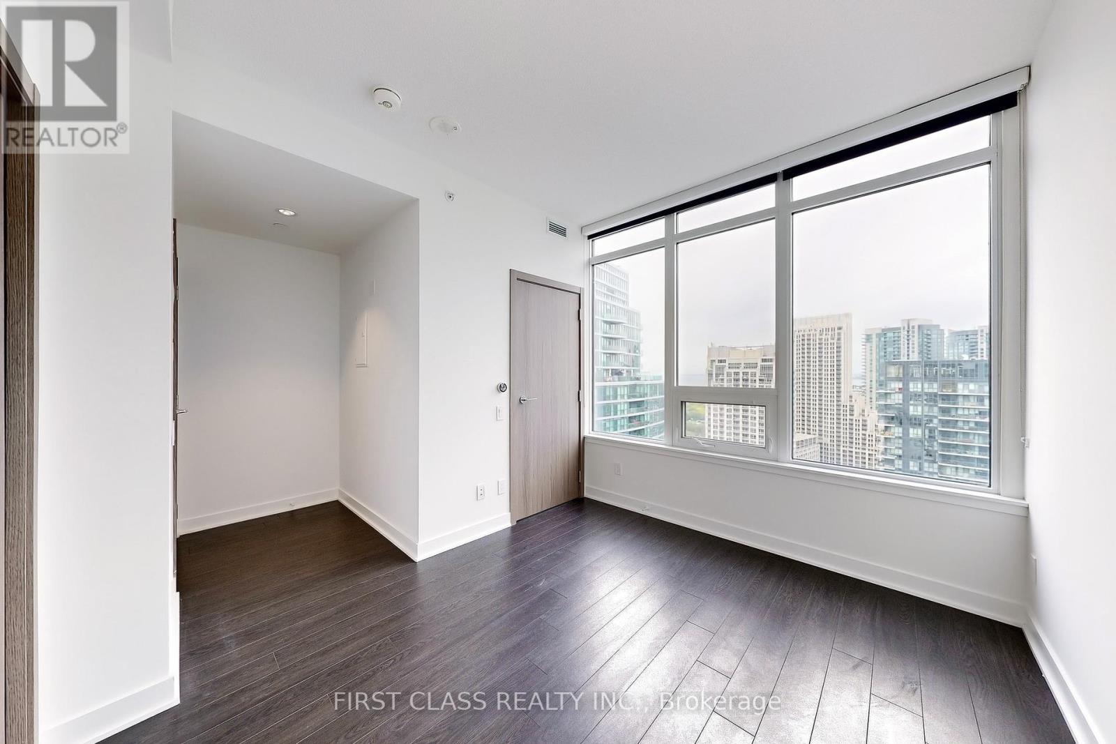 Photo 15 of 3012 19 Bathurst Street, Toronto ON