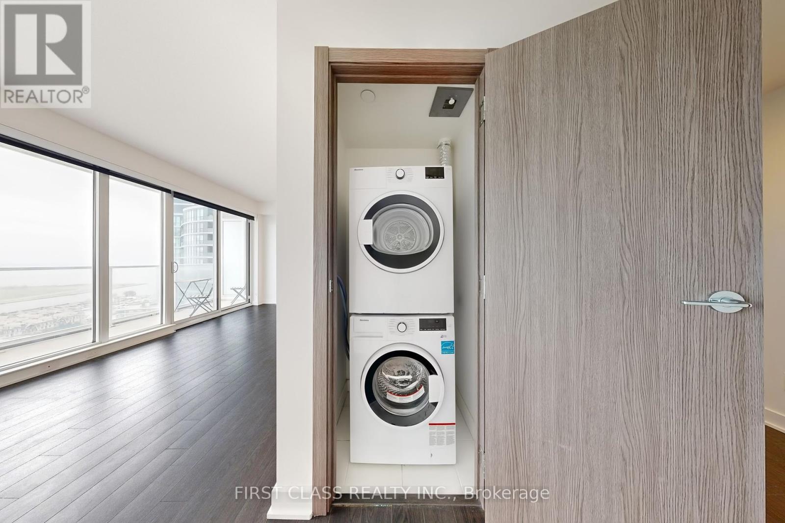 Photo 22 of 3012 19 Bathurst Street, Toronto ON