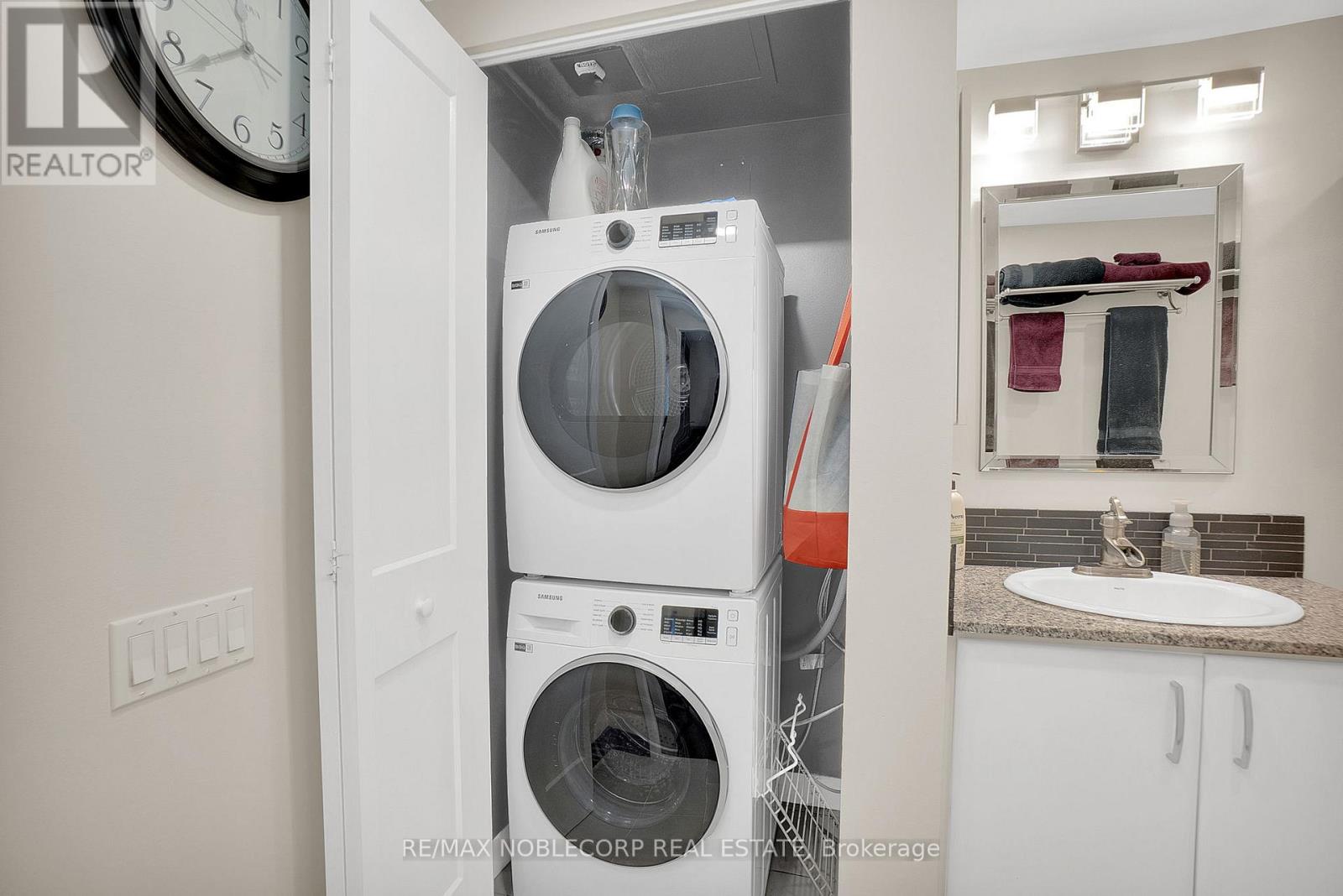 Photo 20 of 500 33 Sheppard Avenue E, Toronto ON
