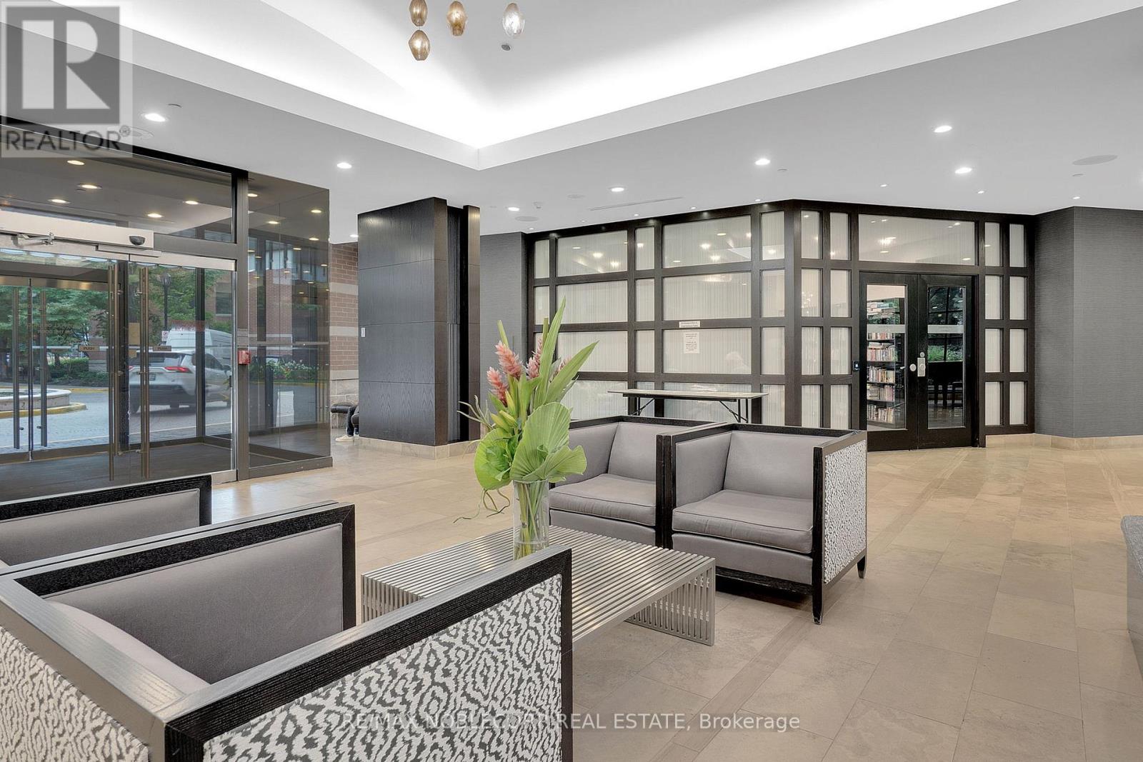 Photo 27 of 500 33 Sheppard Avenue E, Toronto ON