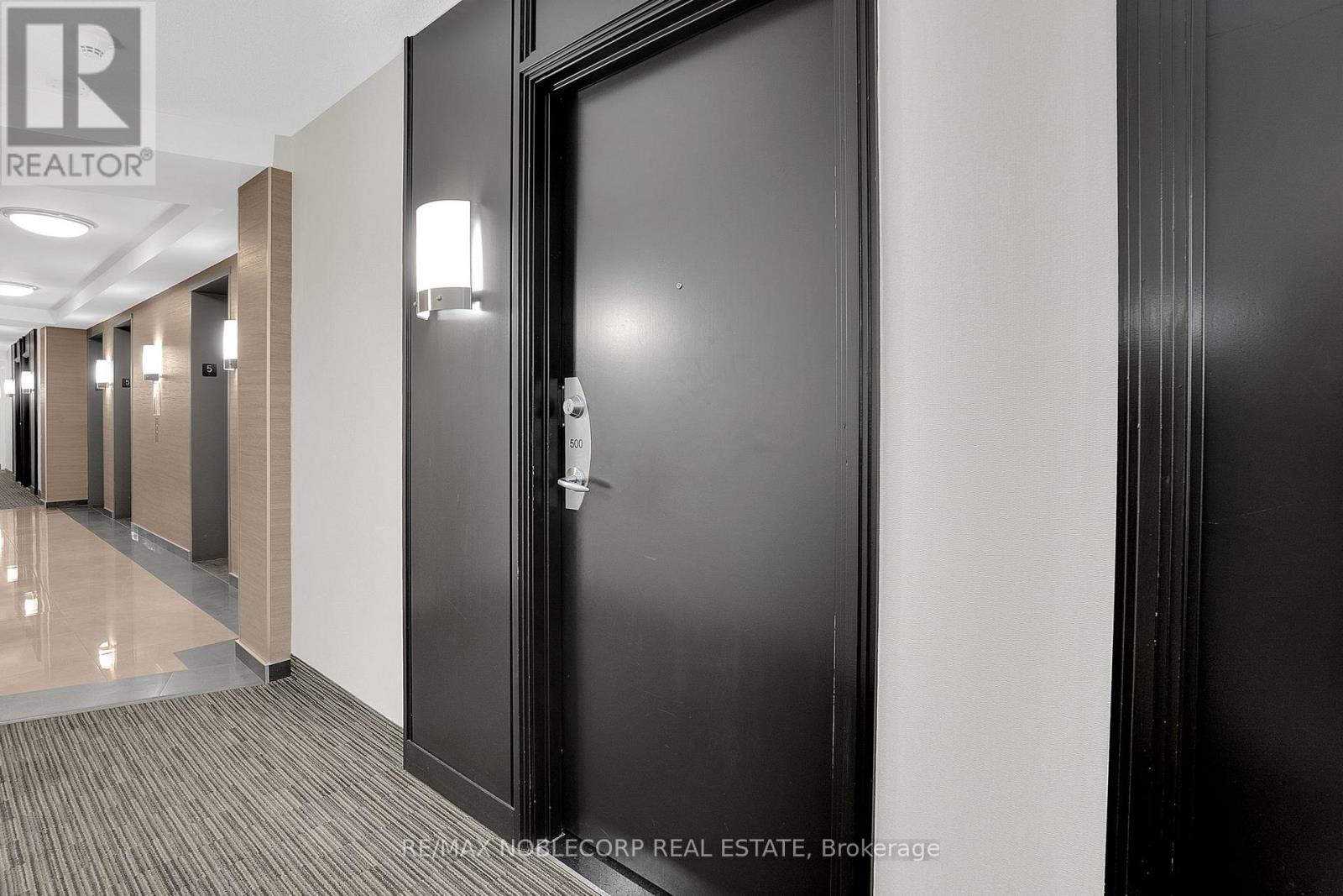 Photo 7 of 500 33 Sheppard Avenue E, Toronto ON