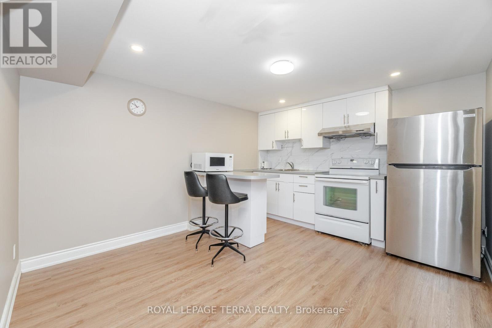 Photo 32 of 65 Alhart Drive, Toronto ON